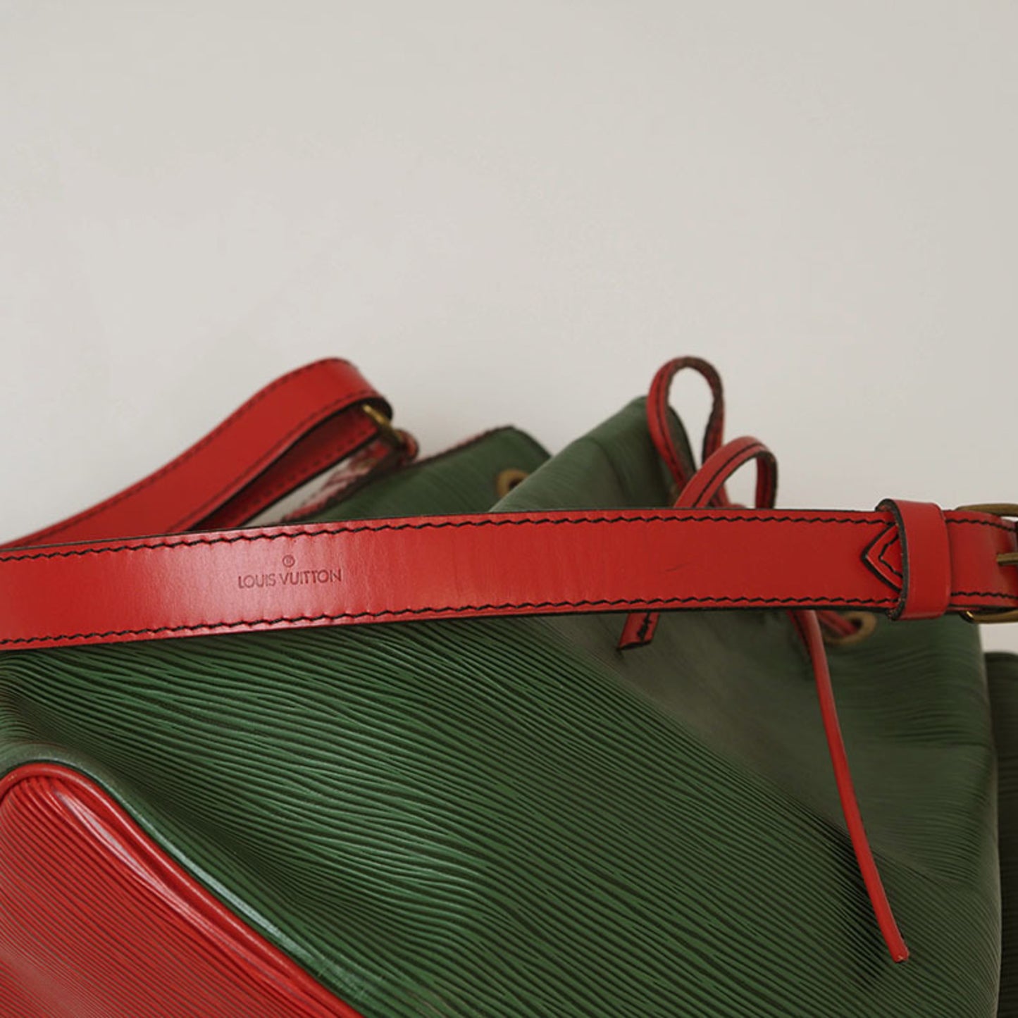 Louis Vuitton Green Leather Petit Noé