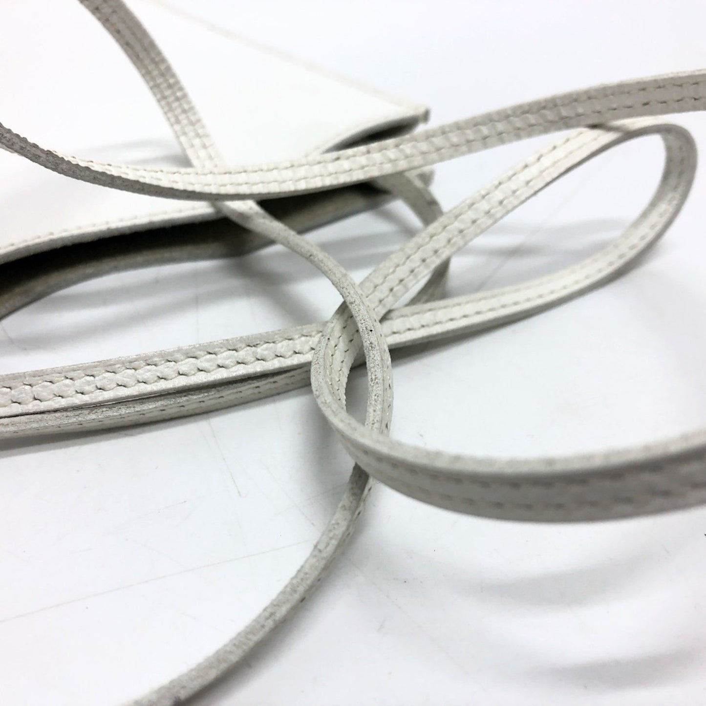 Hermès White Leather Onimetou