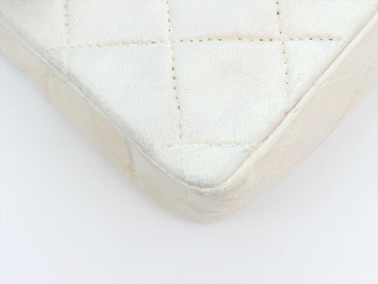 Chanel White Leather Timeless/classique