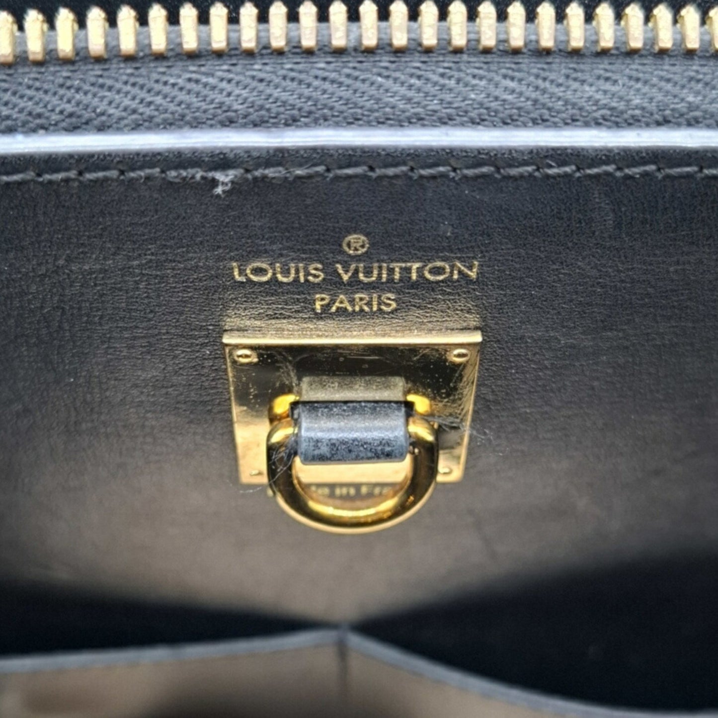 Louis Vuitton Black Leather City Steamer