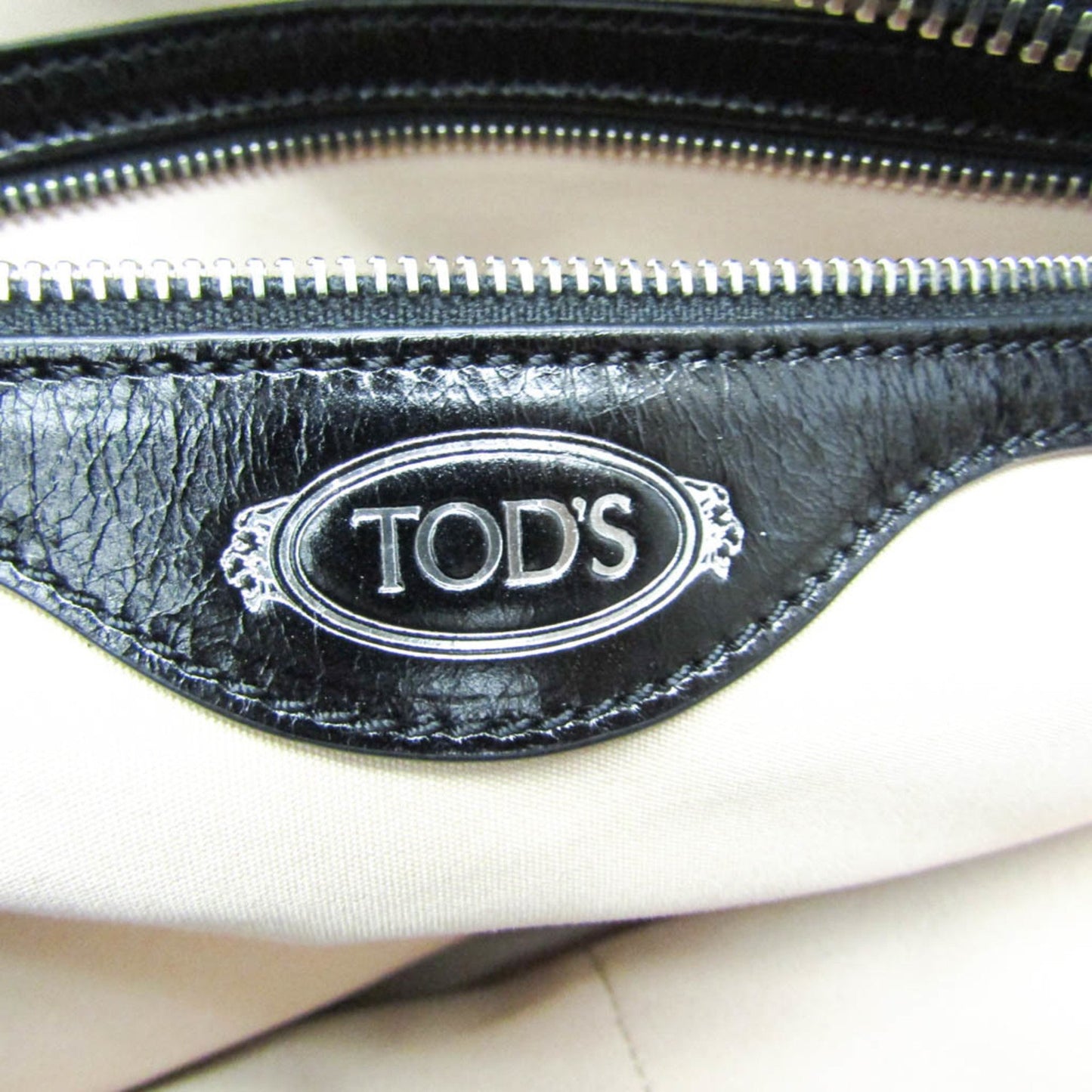 Tod's Black Leather D-styling