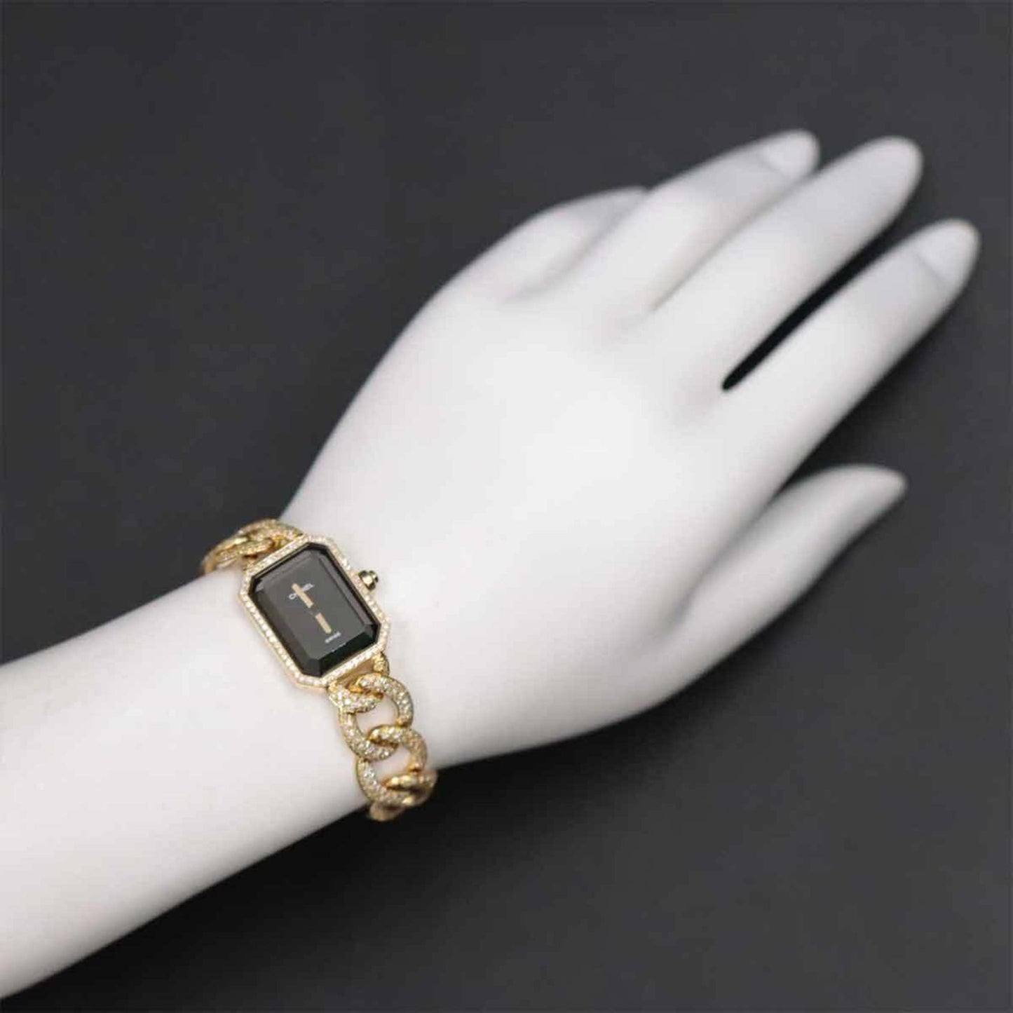 Chanel Black Yellow Gold Première
