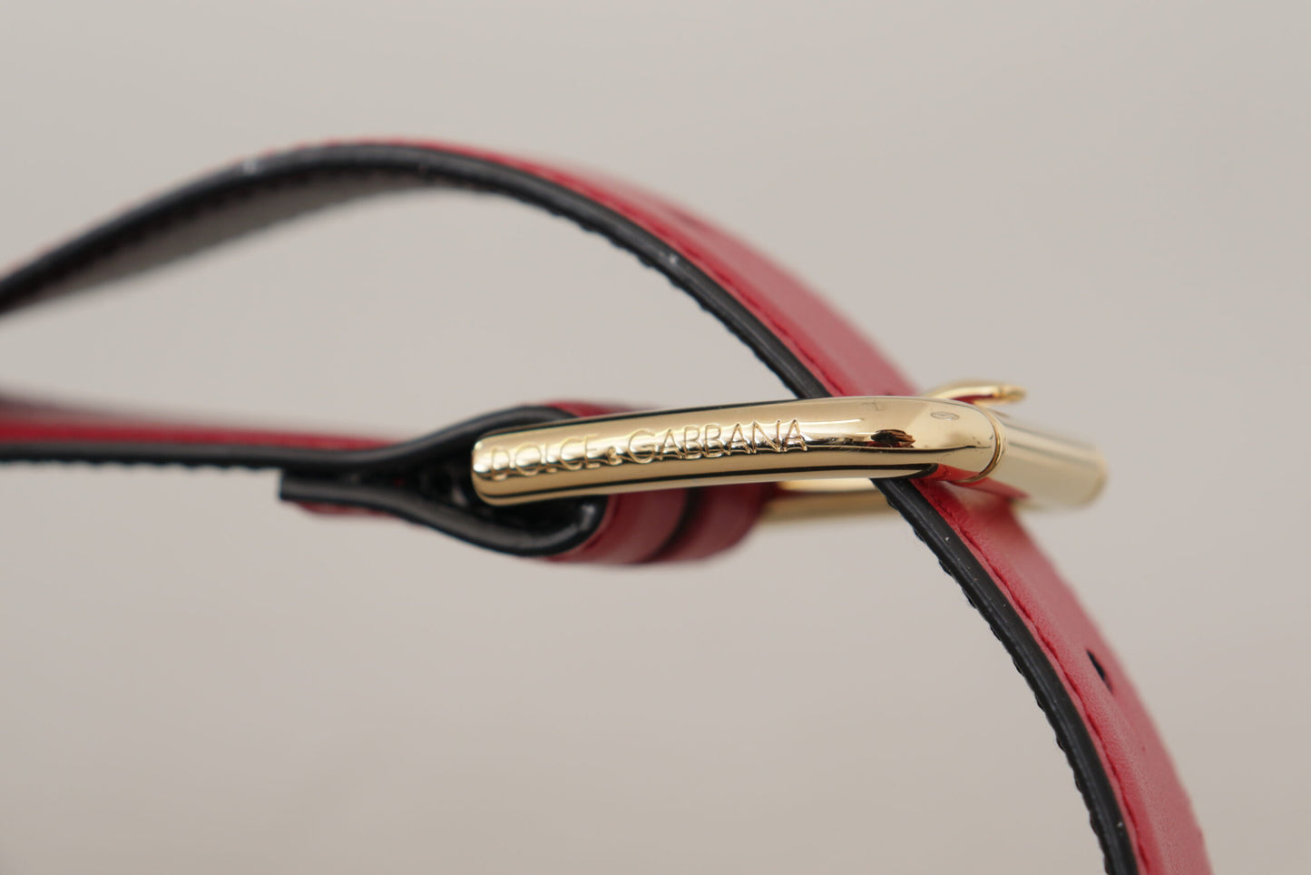 Dolce & Gabbana Elegant Red Leather Belt With Gold-Tone Buckle