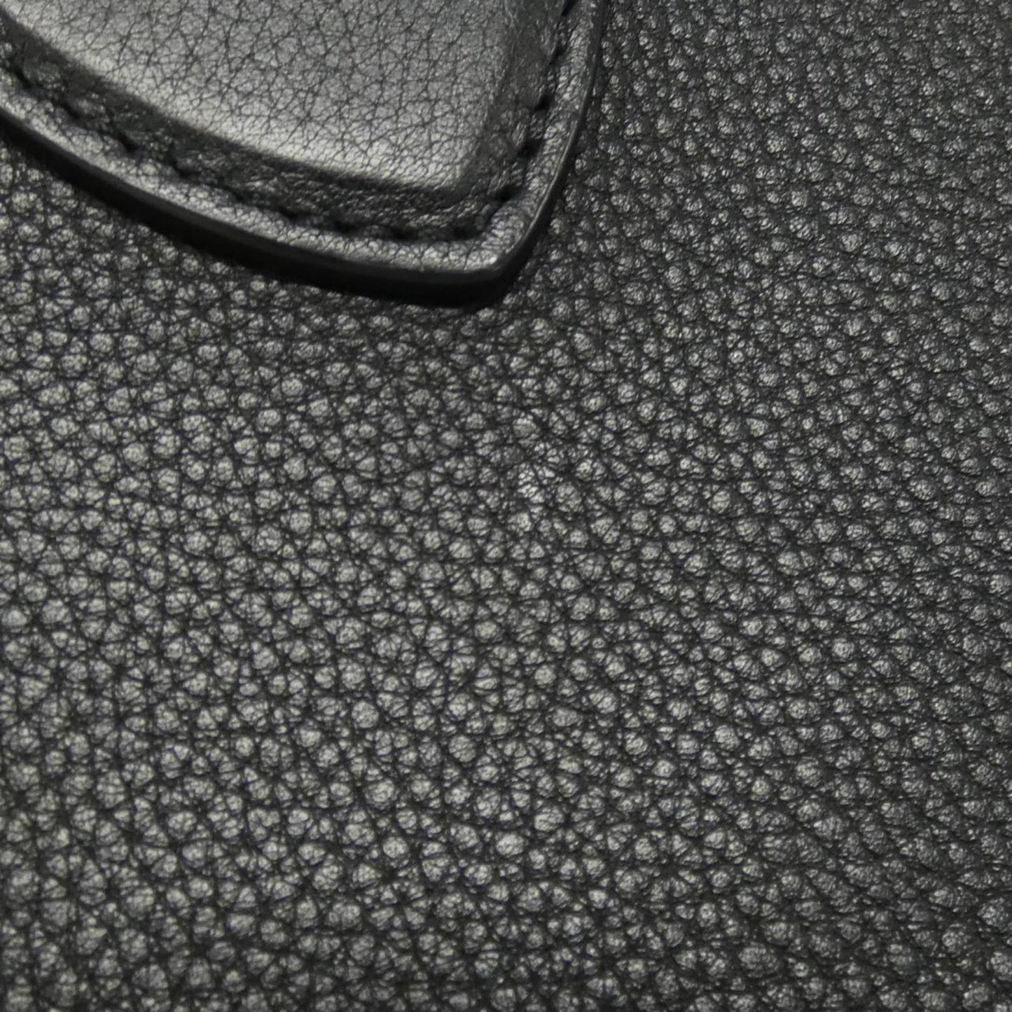 Louis Vuitton Black Leather Pont Neuf