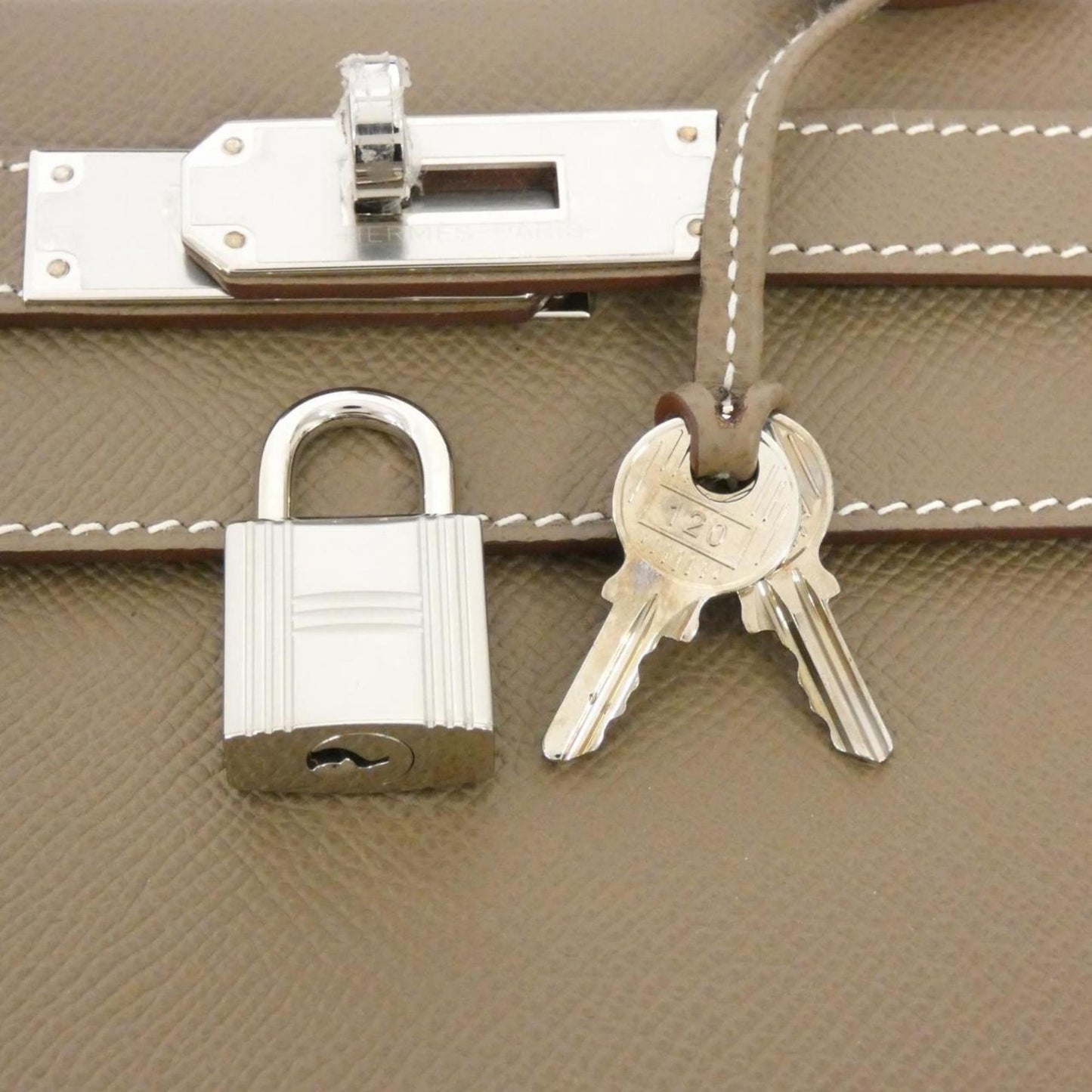 Hermès Gray Leather Handbag