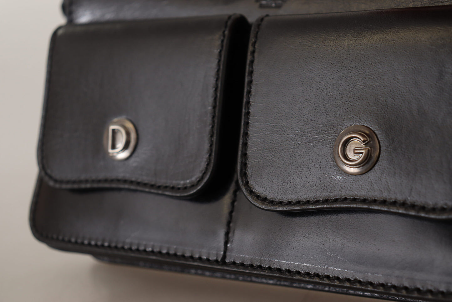 Dolce & Gabbana Elegant Mini Leather Wallet In Timeless Black