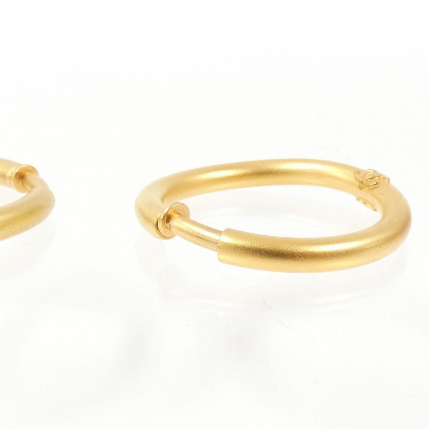 Chanel Gold Gold Coco Mark