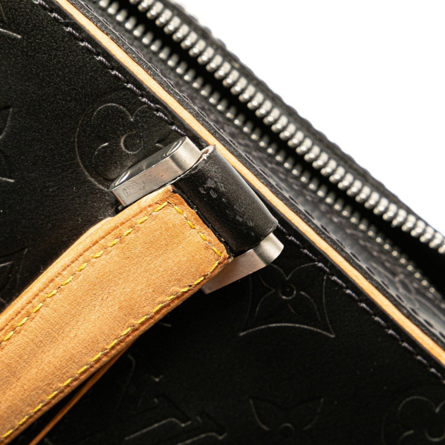 Louis Vuitton Black Leather Shelton
