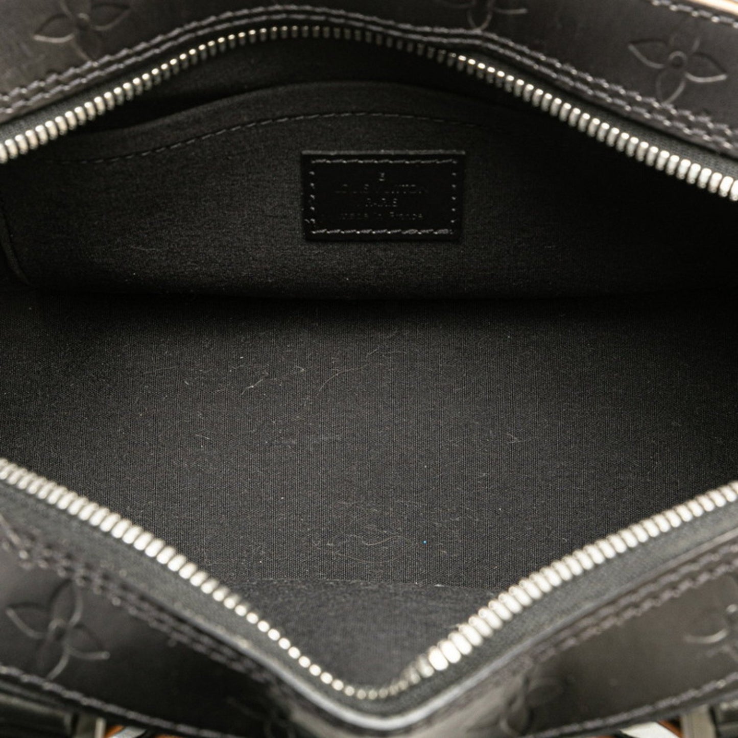 Louis Vuitton Black Leather Shelton