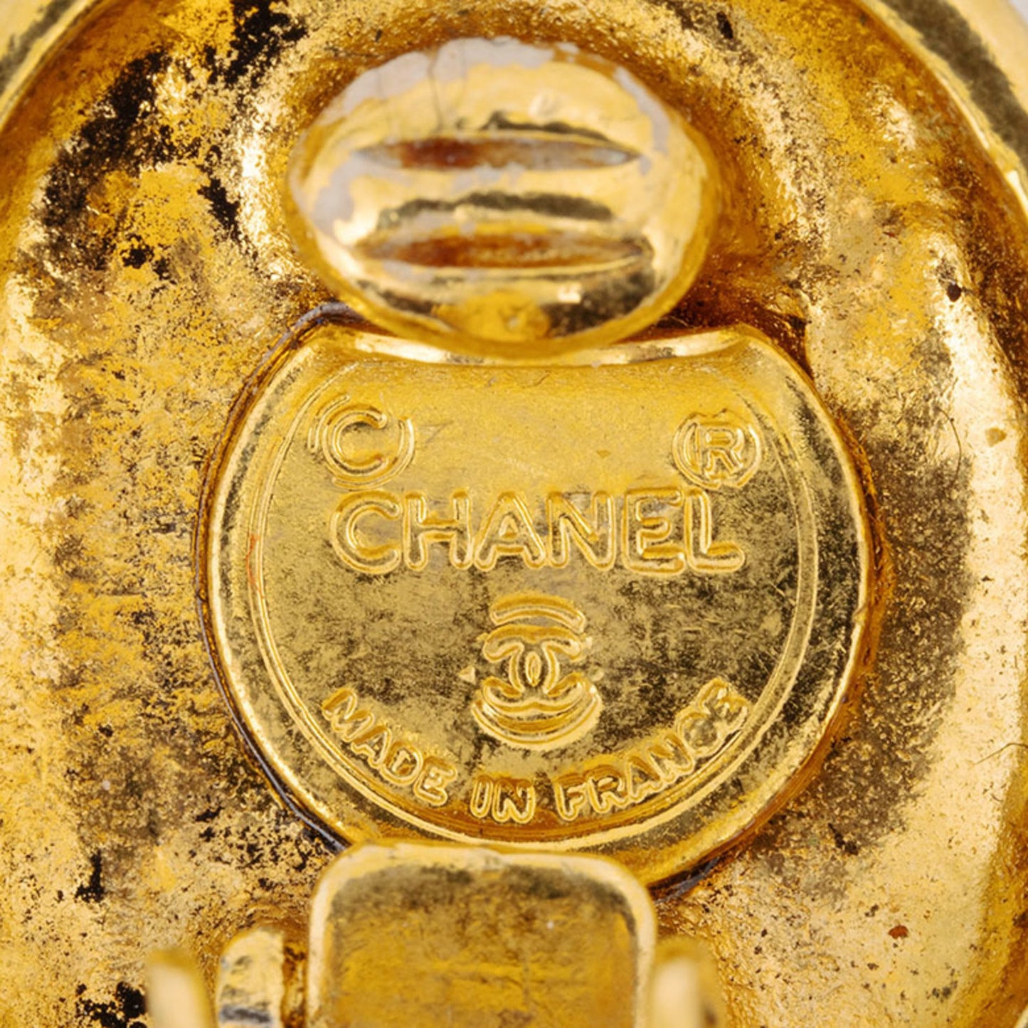 Chanel Gold Metal Earring