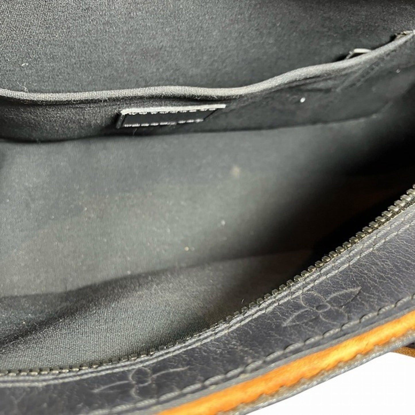 Louis Vuitton Black Leather Shelton