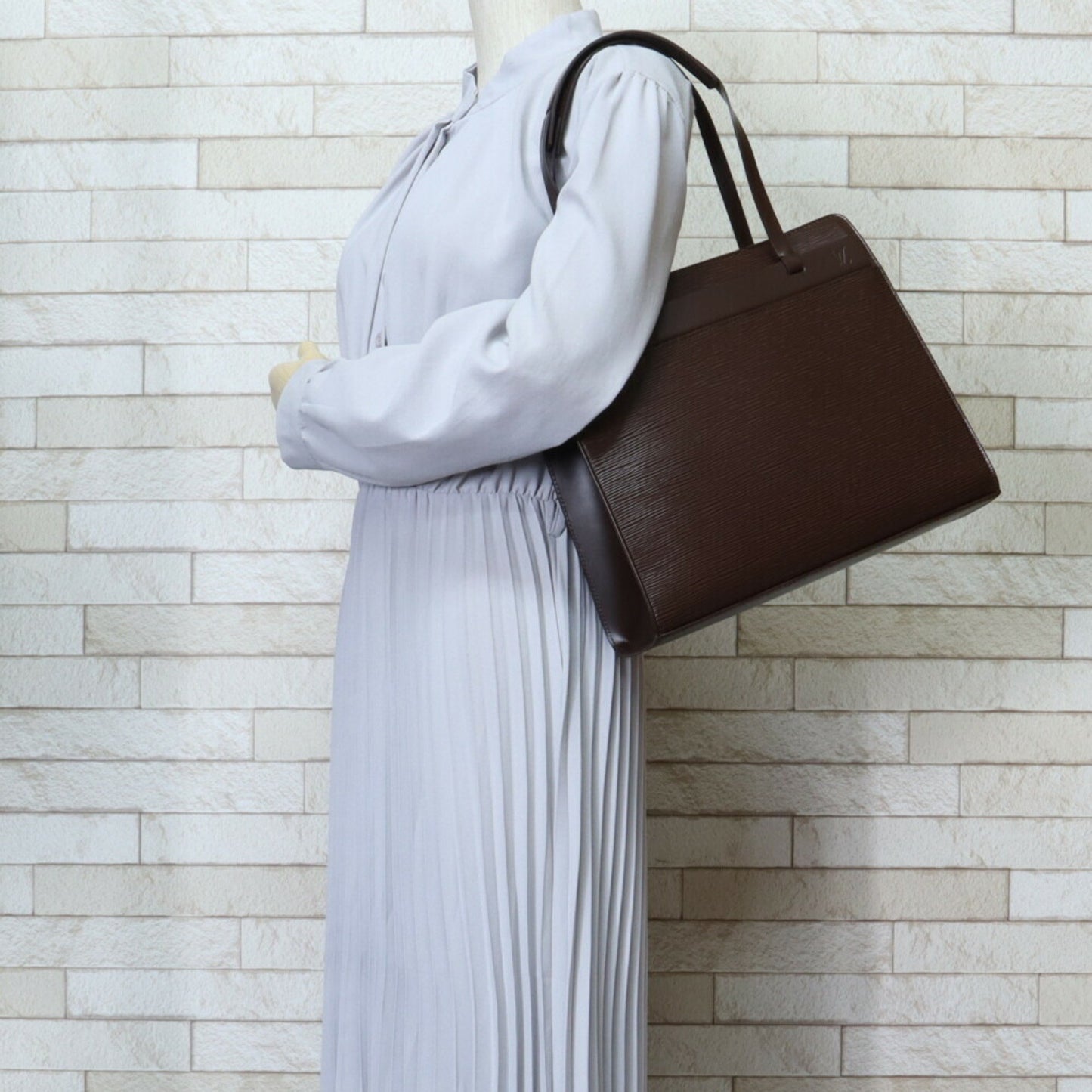 Louis Vuitton Brown Leather Croisette