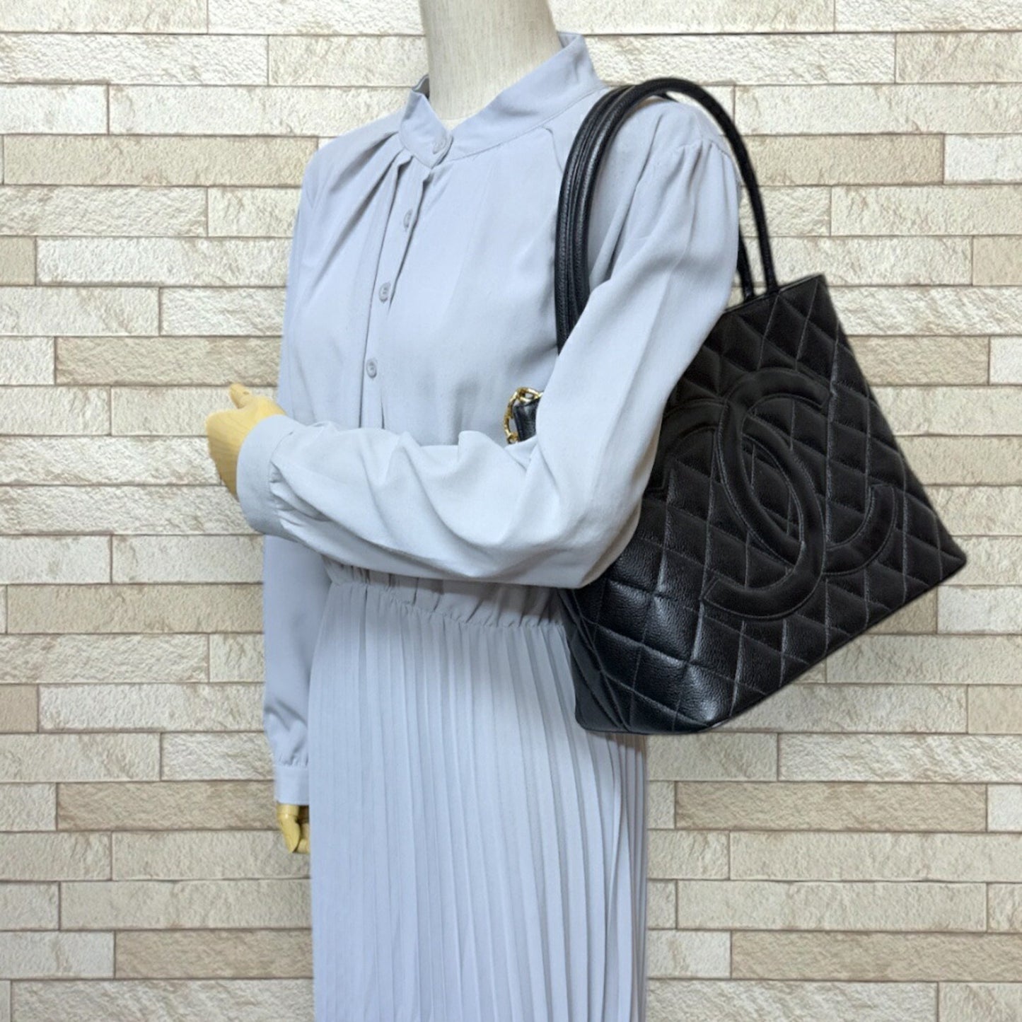 Chanel Black Leather Medaillon