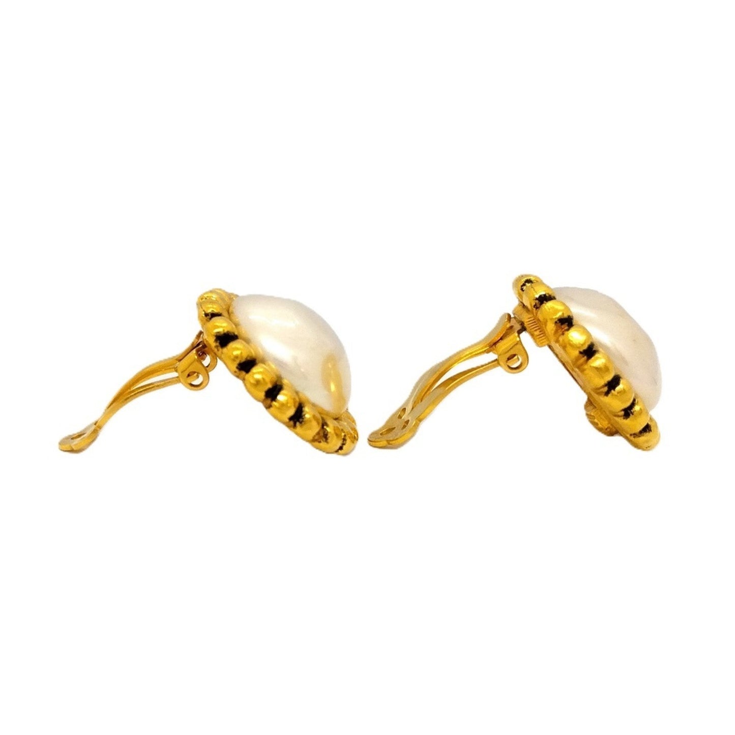 Chanel Gold Gold Plated Earring