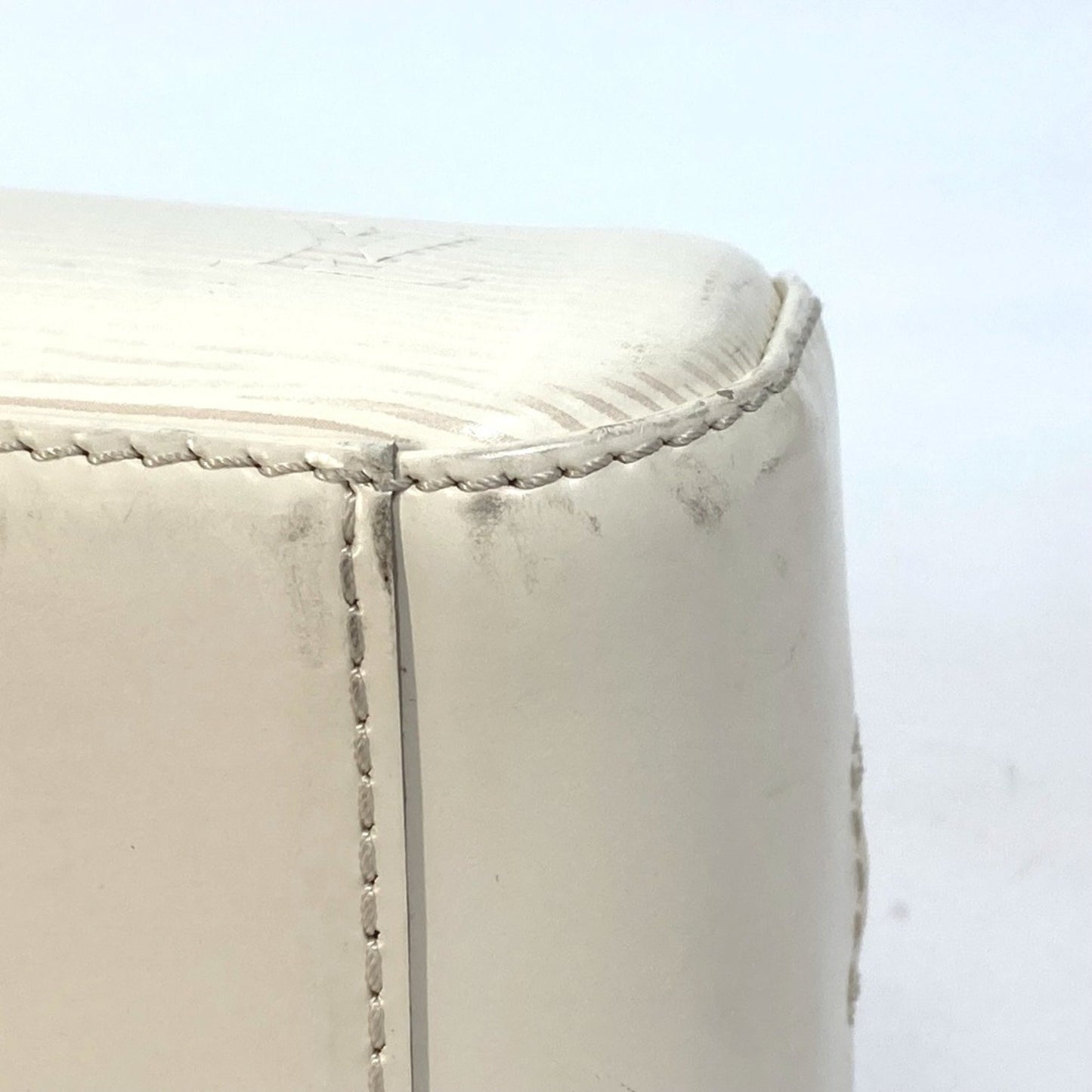 Louis Vuitton White Leather Jasmin