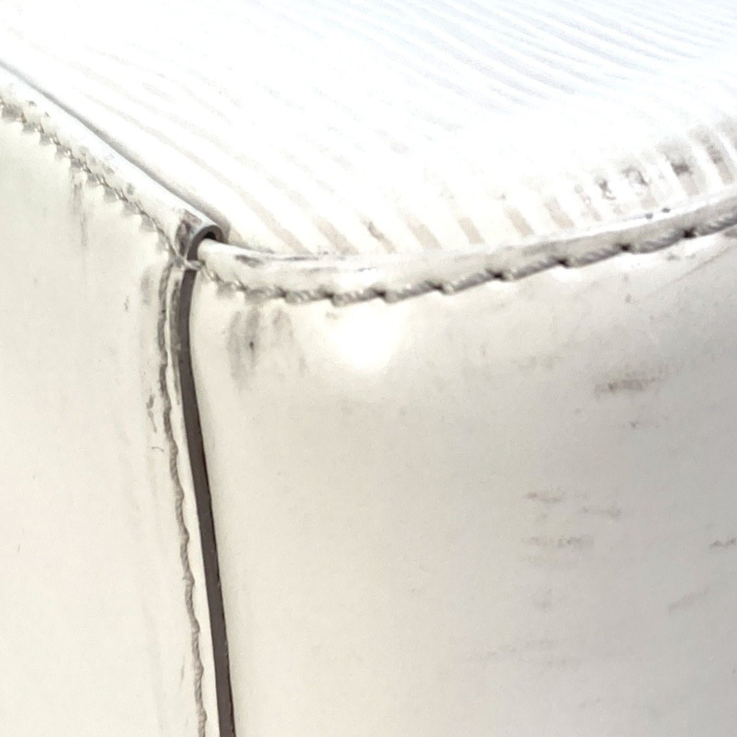 Louis Vuitton White Leather Jasmin
