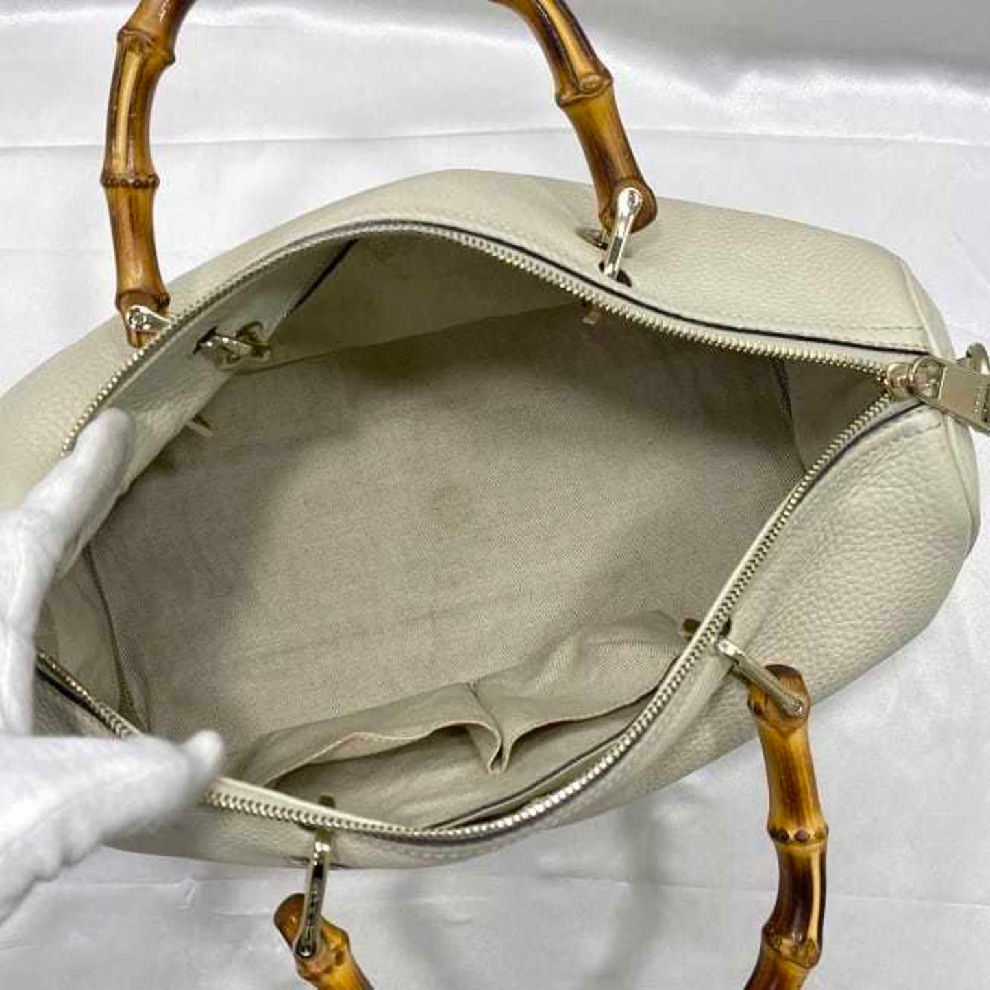 Gucci White Leather Bamboo