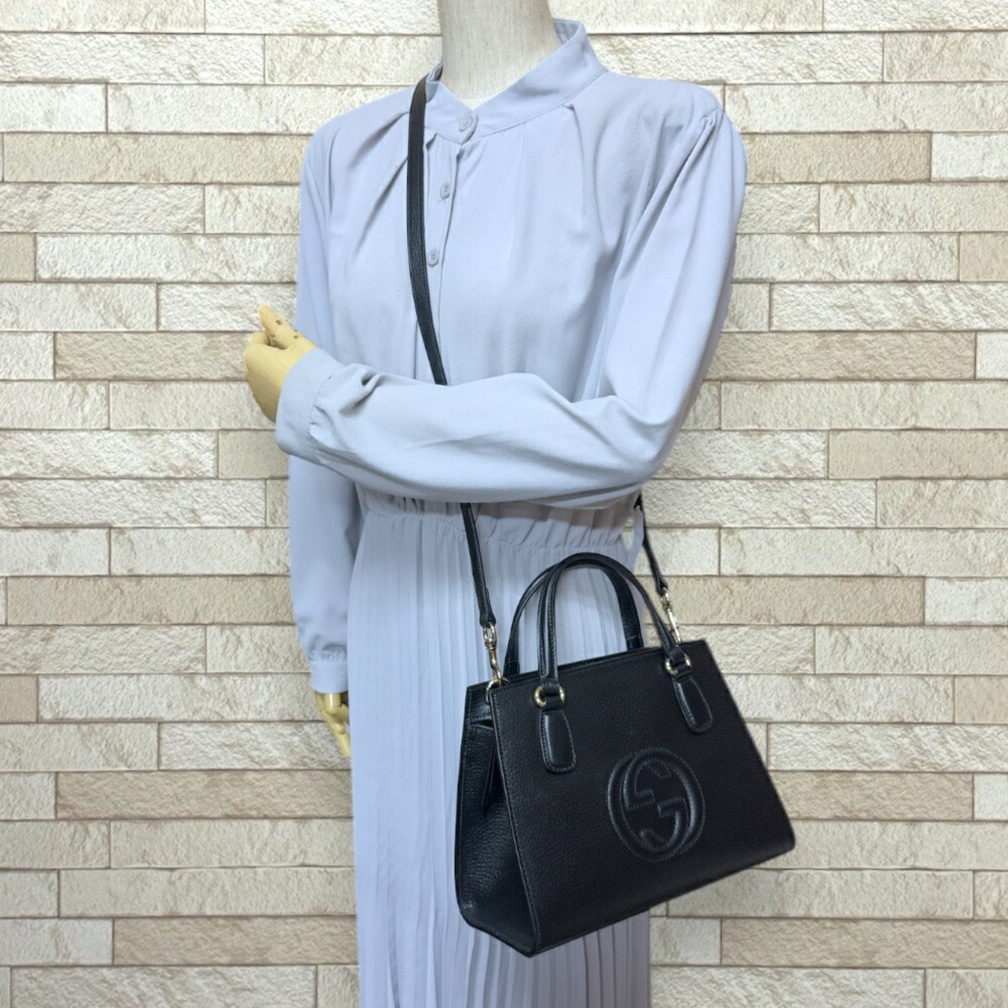 Gucci Black Leather Soho