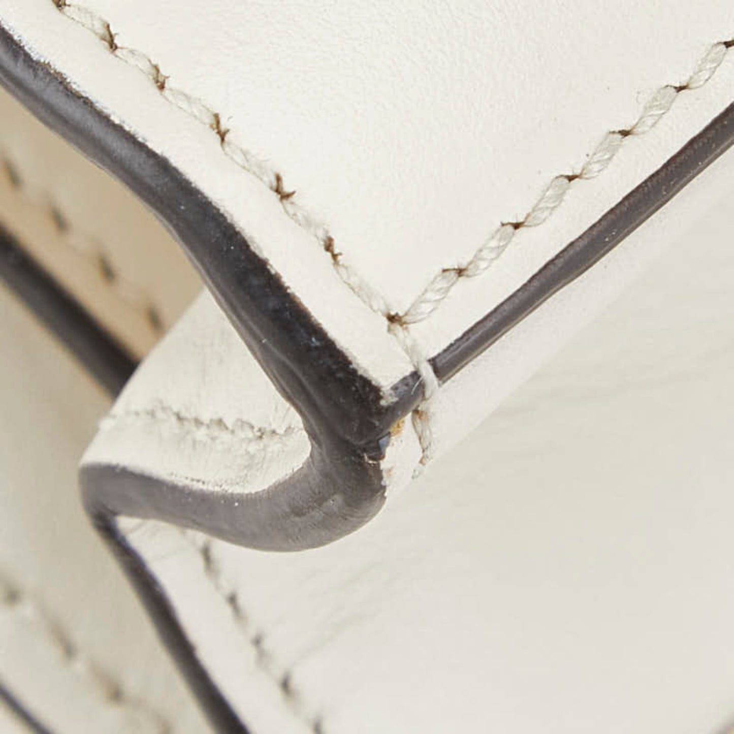 Gucci White Leather Zumi