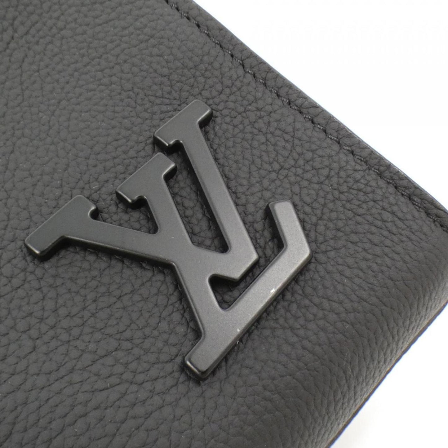 Louis Vuitton Black Leather Takeoff