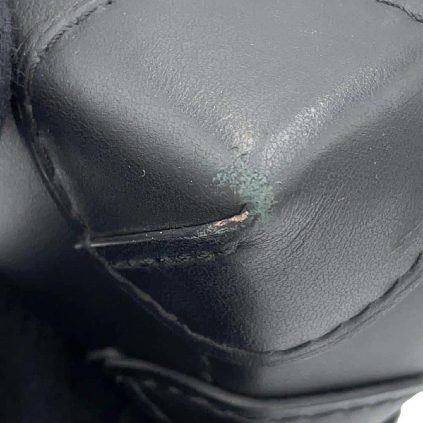 Louis Vuitton Black Leather Steamer