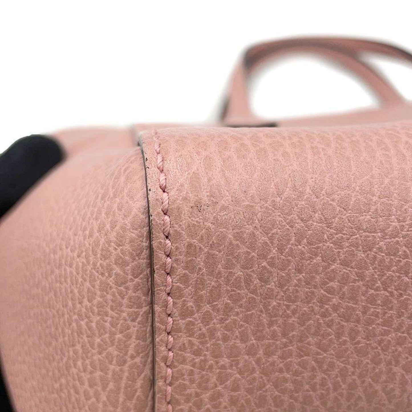 Gucci Pink Leather Swing