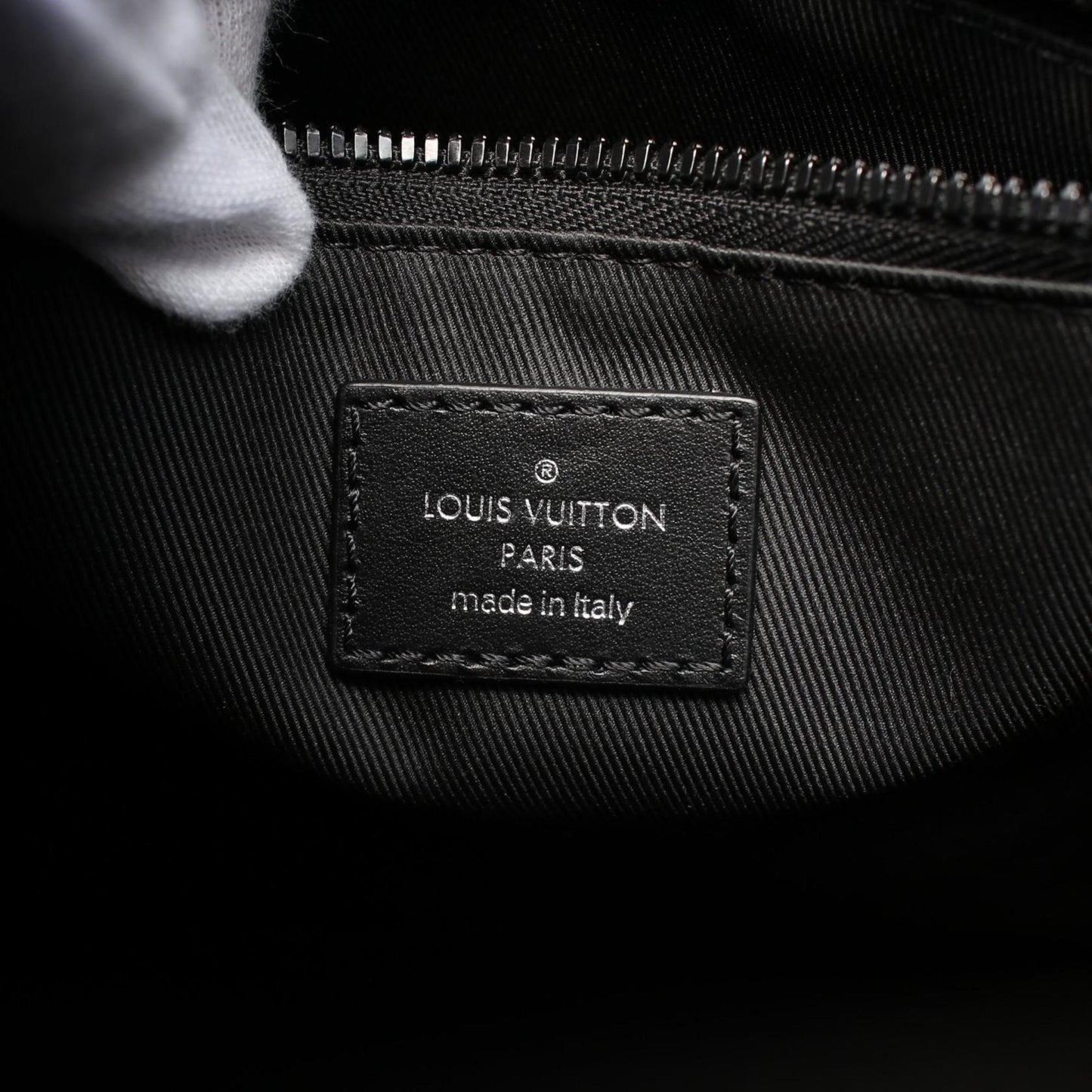 Louis Vuitton Black Leather Sac Plat