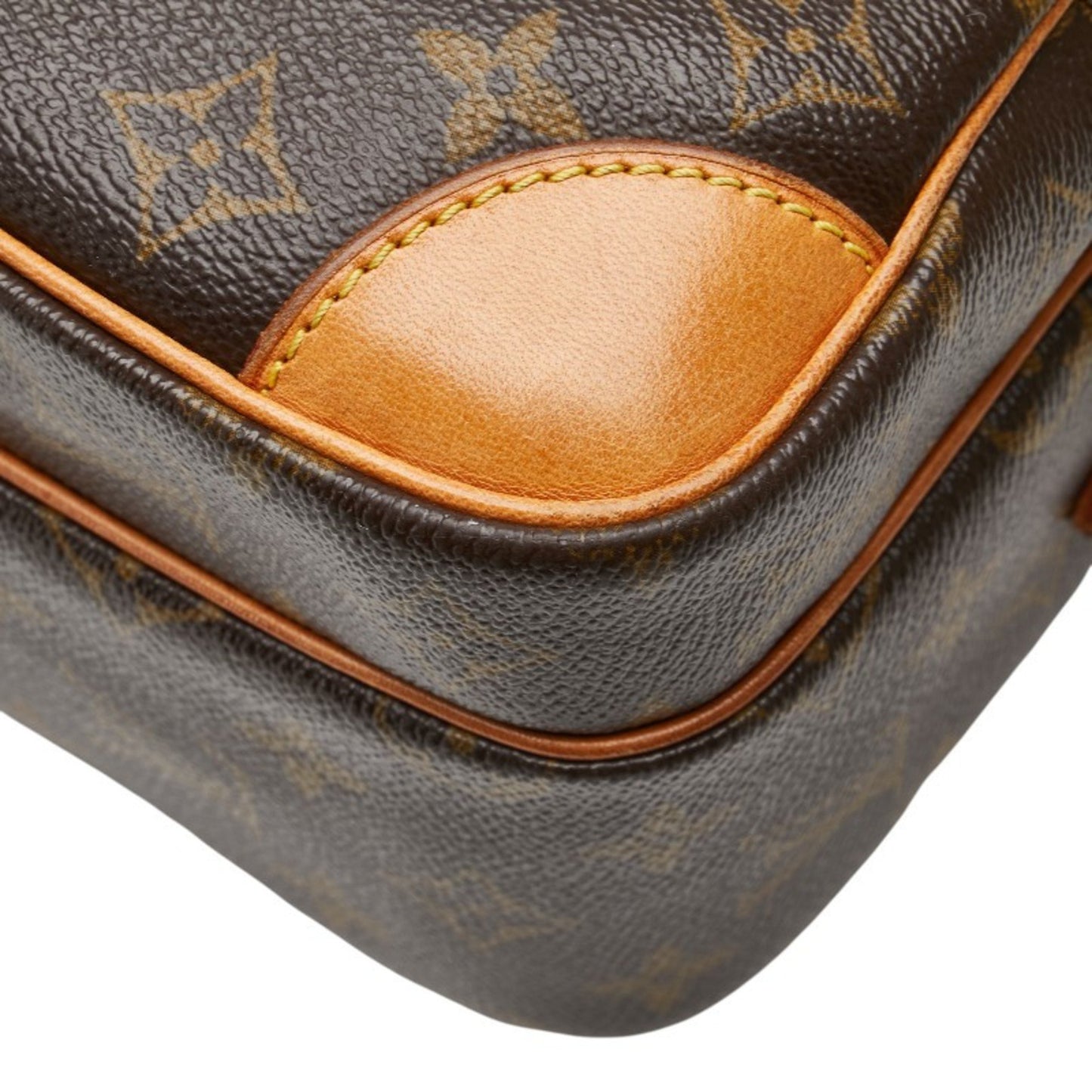 Louis Vuitton Brown Leather Nile
