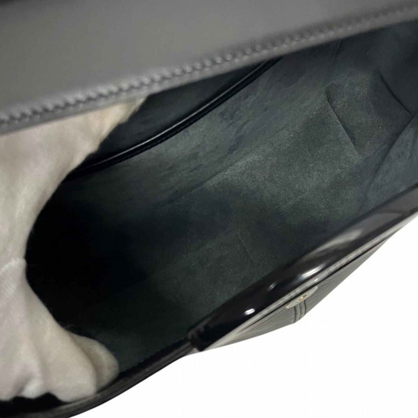 Louis Vuitton Black Leather Reverie