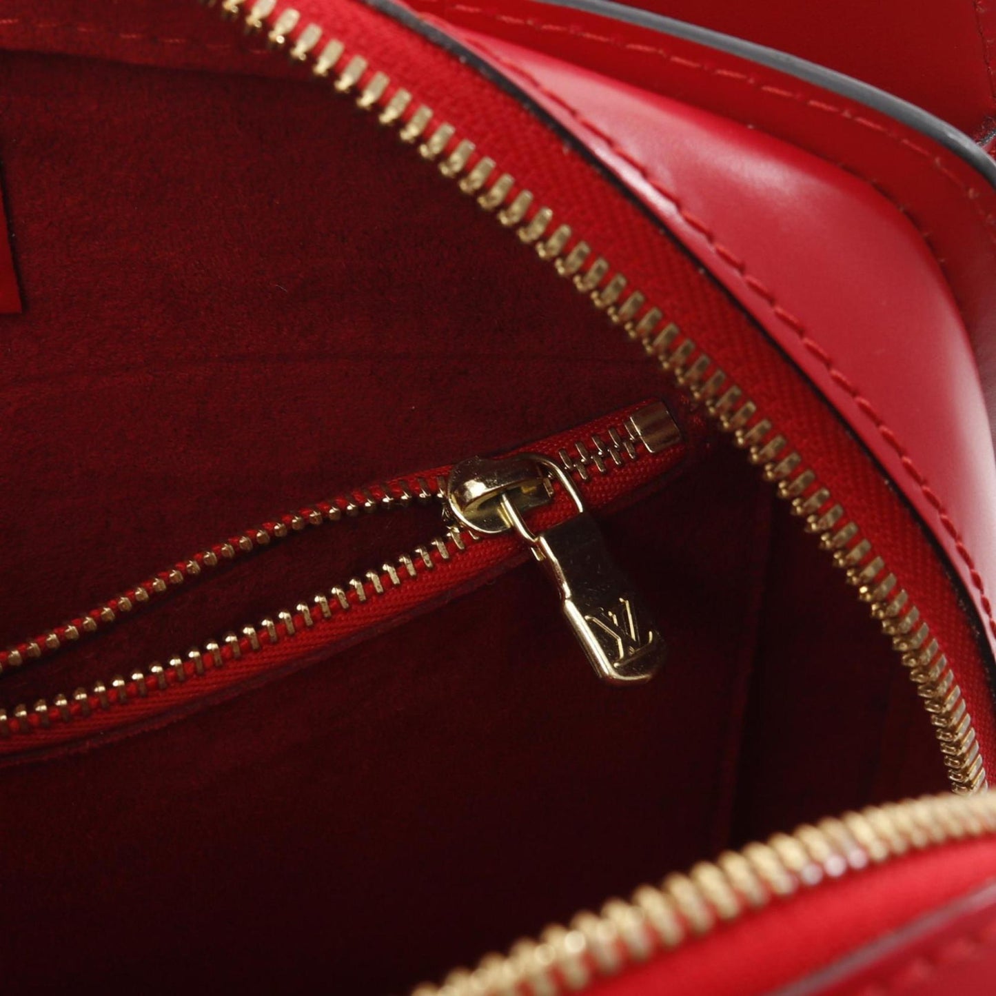Louis Vuitton Red Leather Pont Neuf