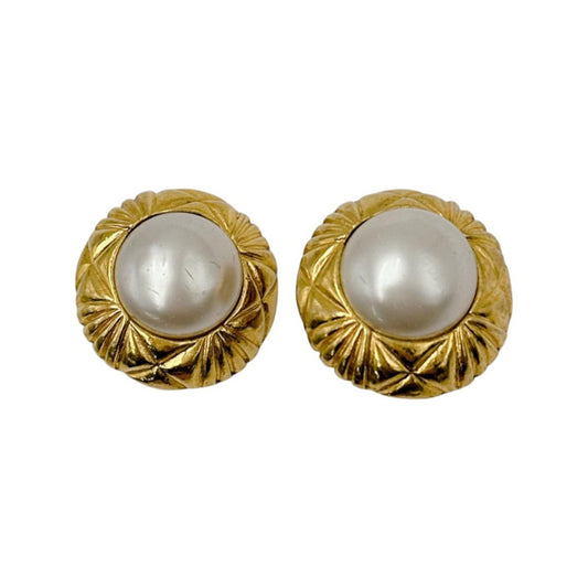 Chanel Gold Gold Plated Earring
