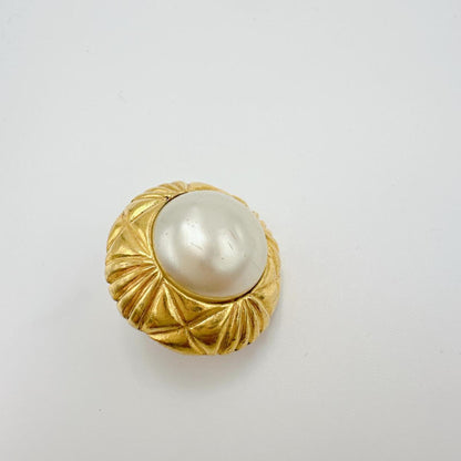 Chanel Gold Gold Plated Earring