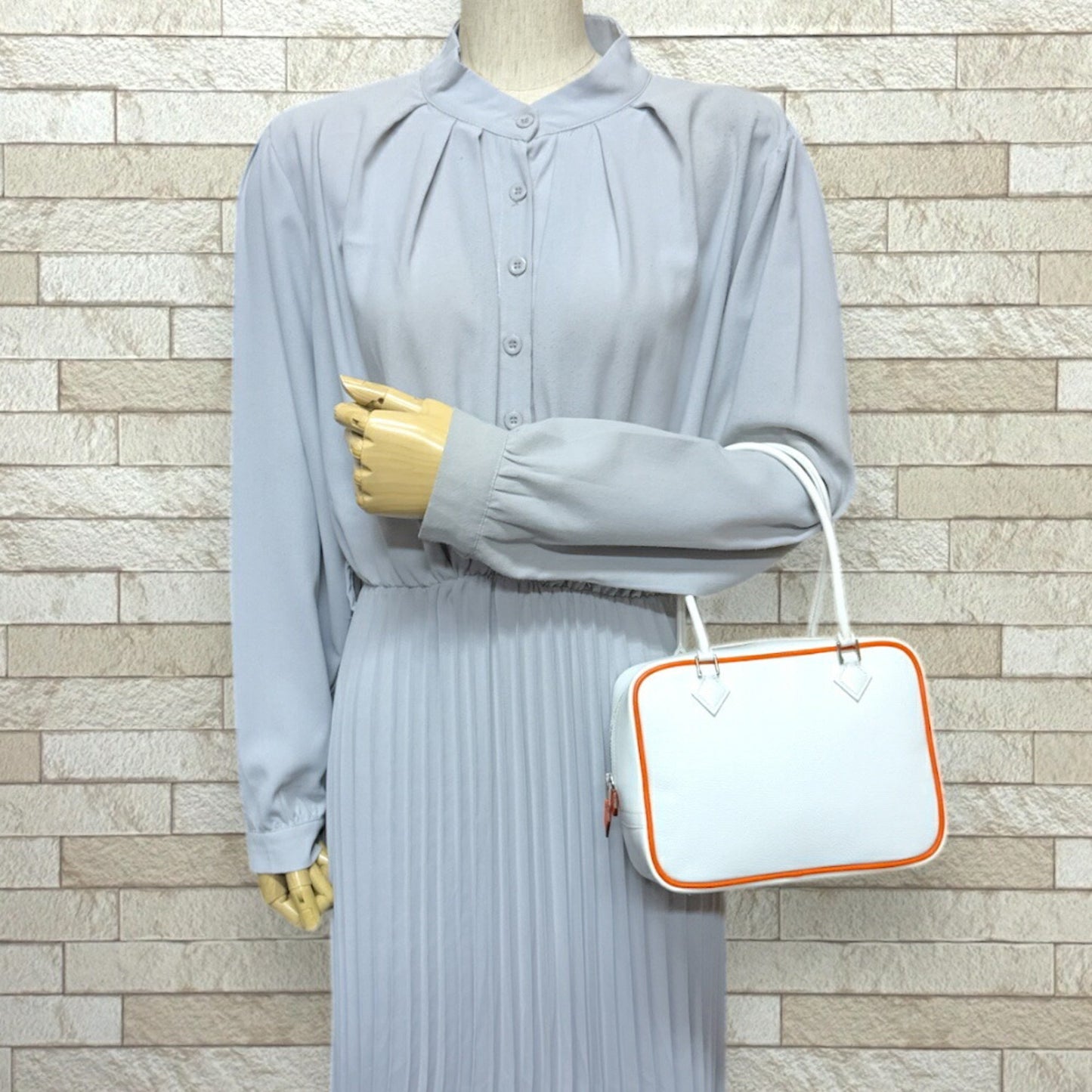 Hermès White Leather Plume