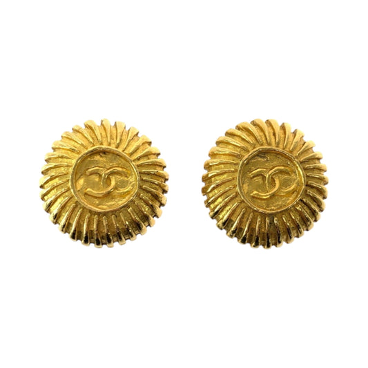 Chanel Gold Gold Plated Earring