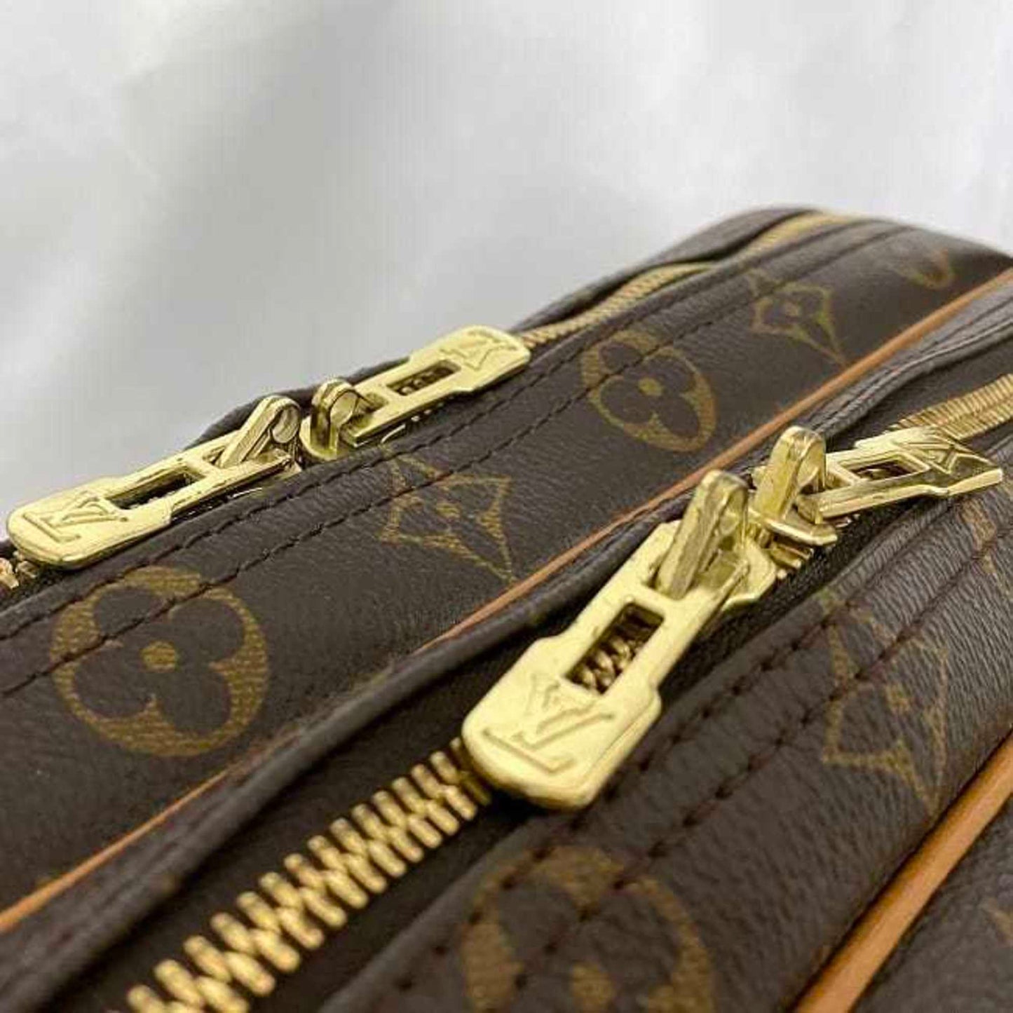 Louis Vuitton Brown Canvas Reporter