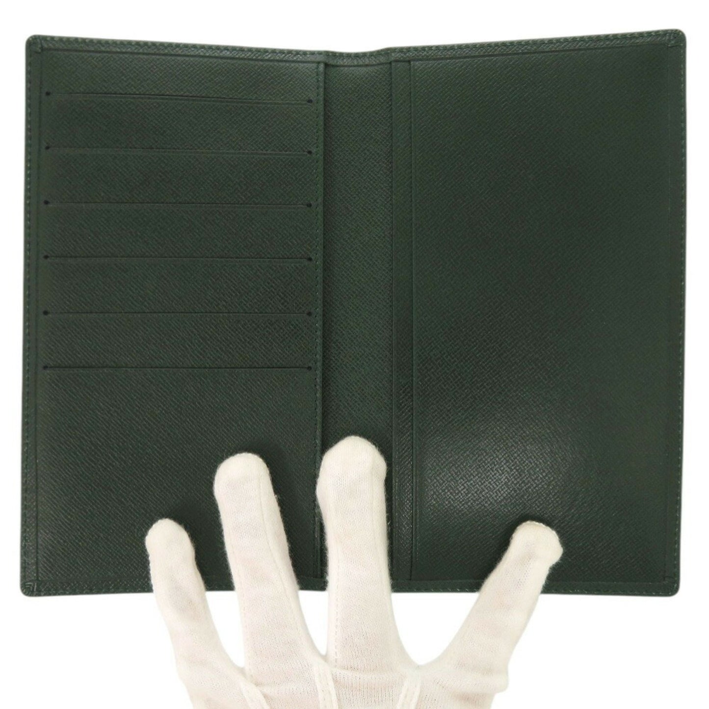 Louis Vuitton Green Leather Porte Carte Credit
