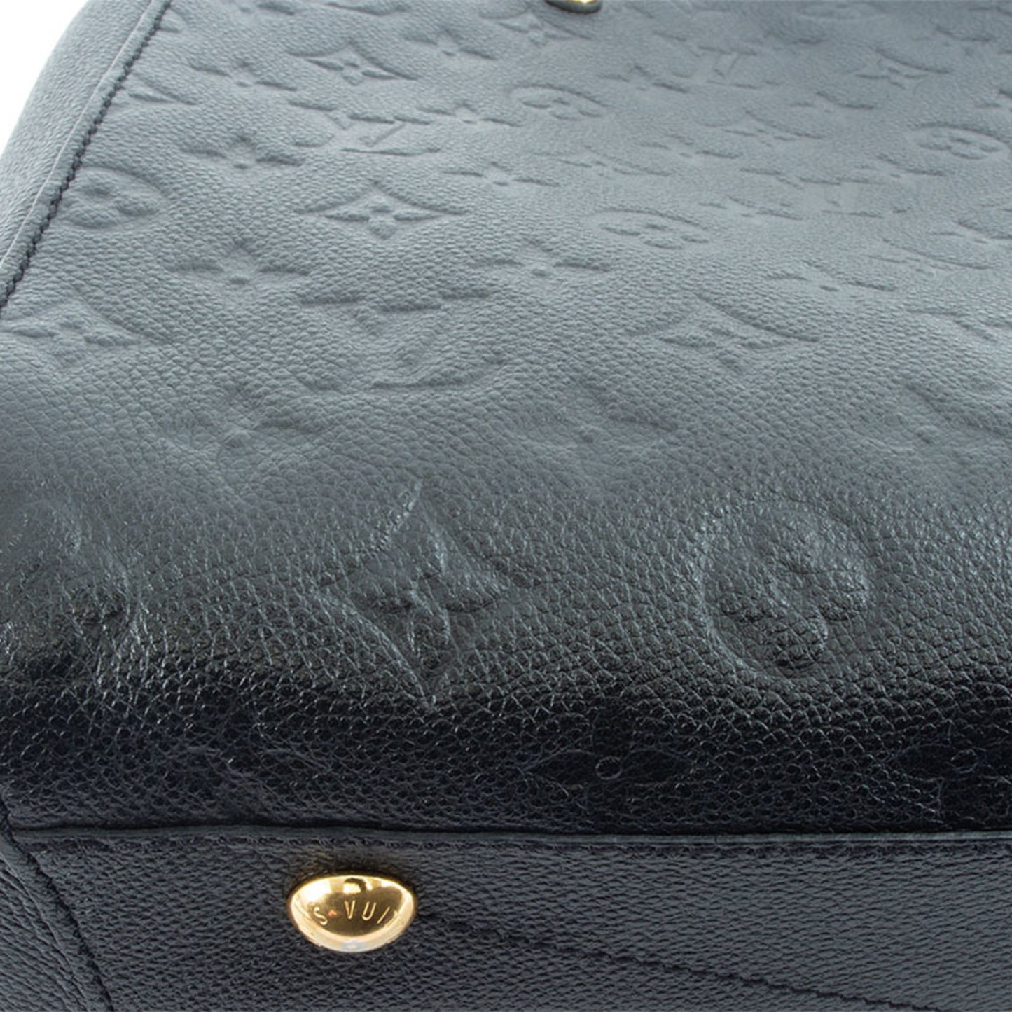 Louis Vuitton Black Leather Montaigne