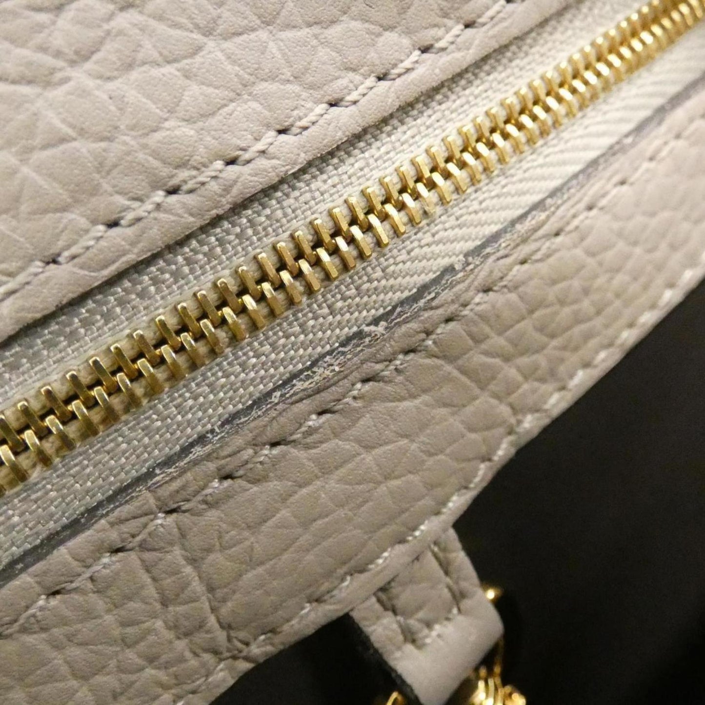 Louis Vuitton Gray Leather Capucines