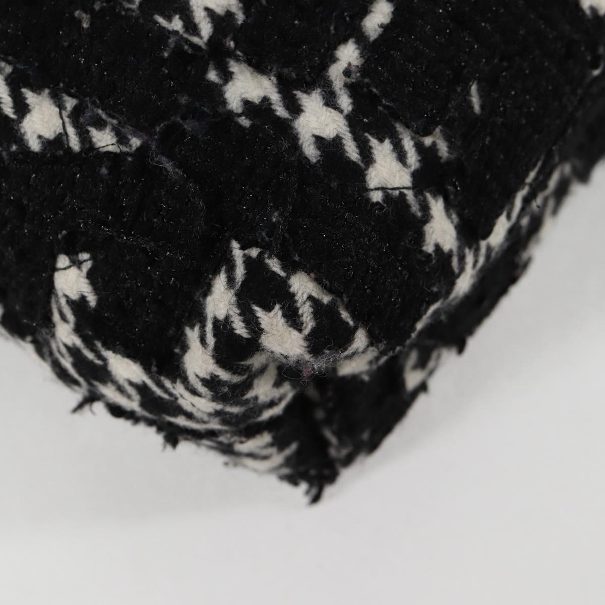Chanel Black Tweed Chanel 22