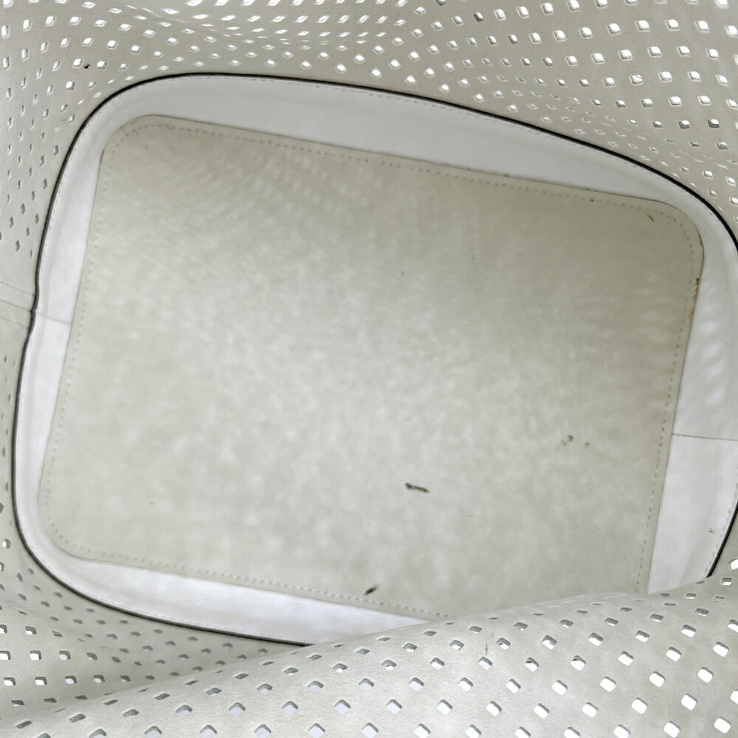 Louis Vuitton White Leather Noé