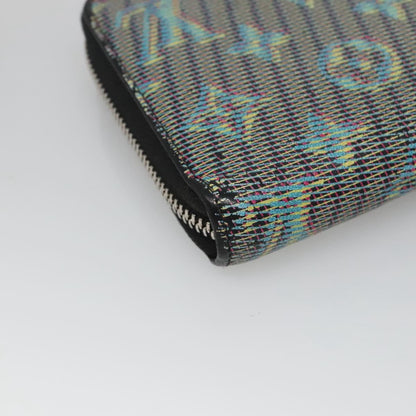 Louis Vuitton Green Leather Zippy Wallet