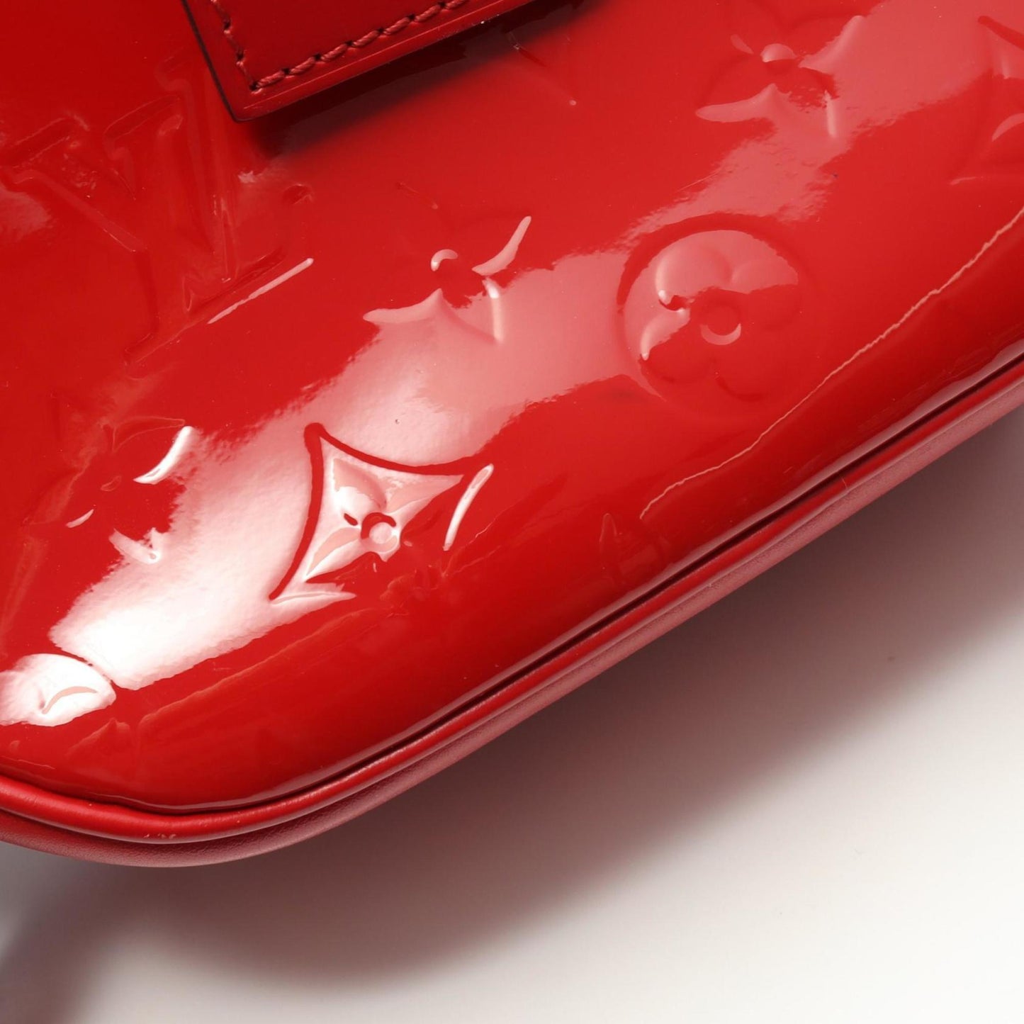 Louis Vuitton Red Patent Leather Boîte Chapeau Souple