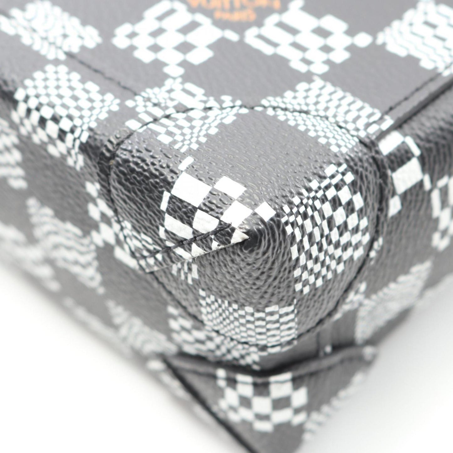 Louis Vuitton Black Canvas Steamer