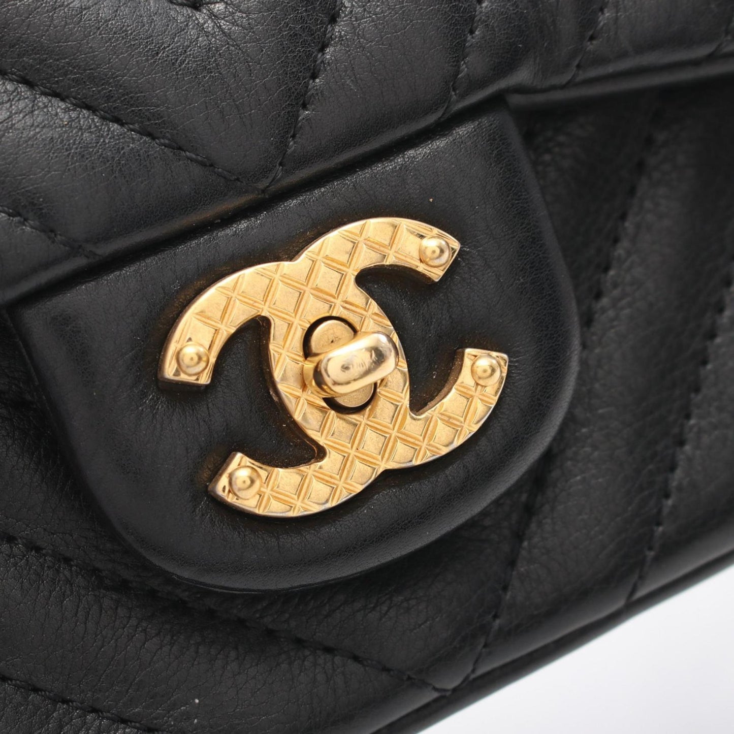 Chanel Black Leather V-stich