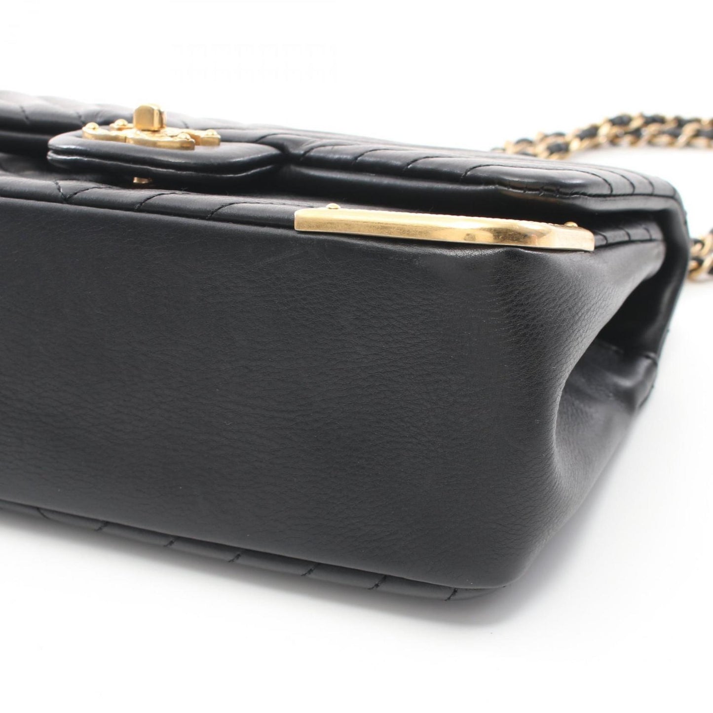 Chanel Black Leather V-stich