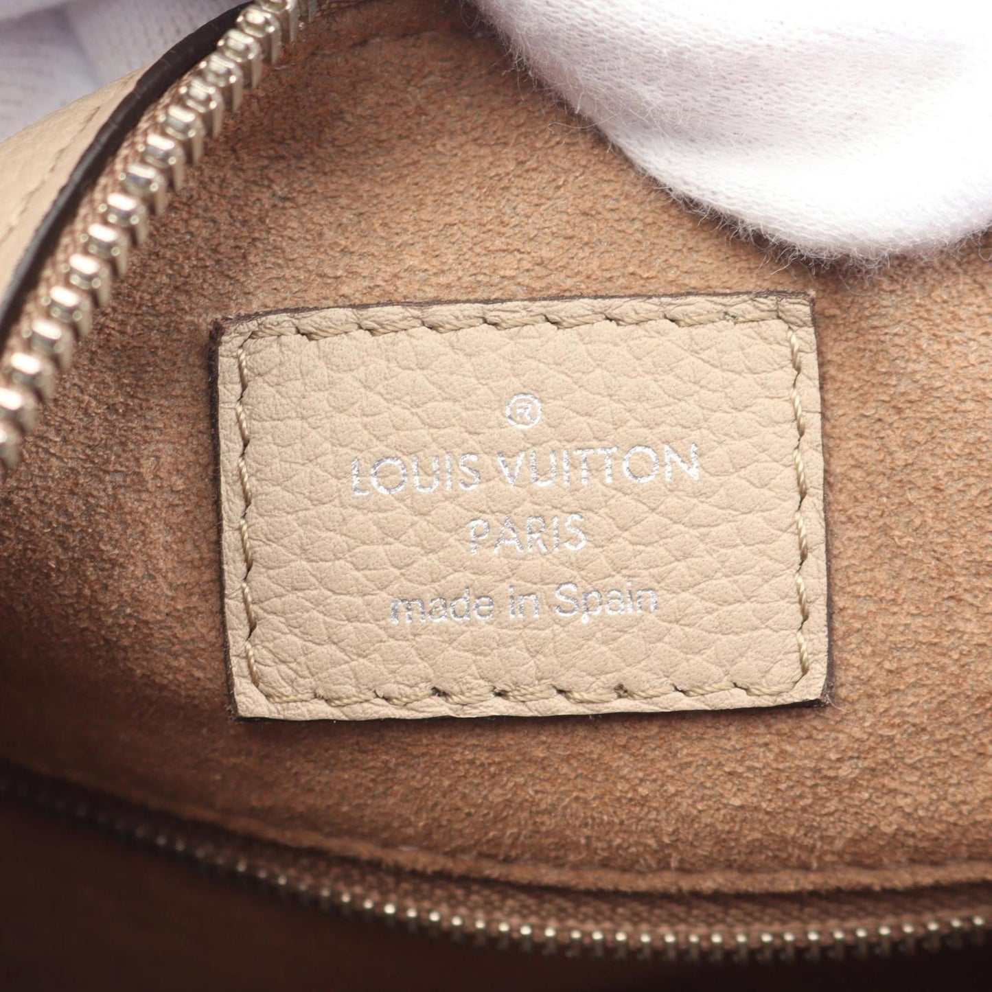 Louis Vuitton Brown Leather Beaubourg