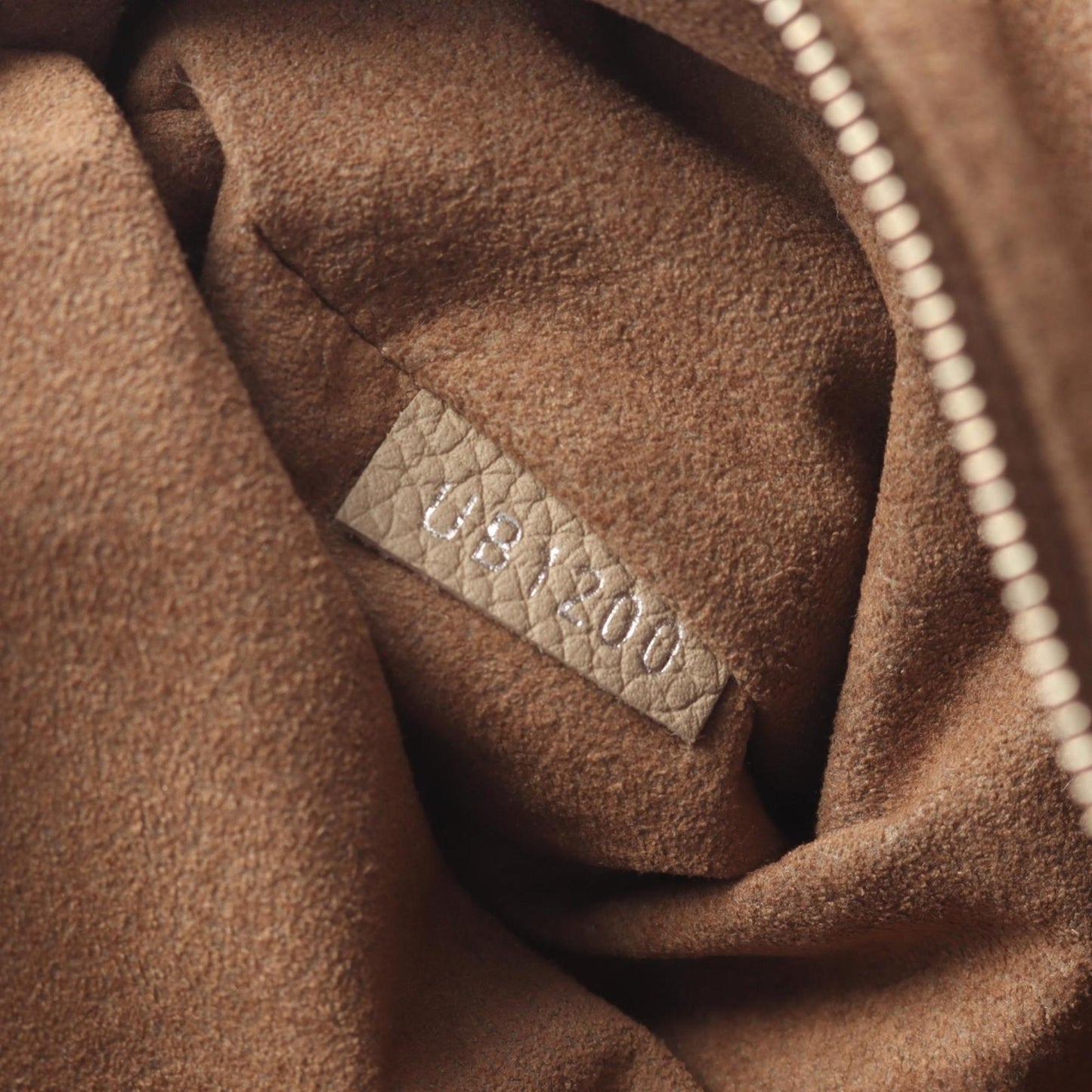 Louis Vuitton Brown Leather Beaubourg