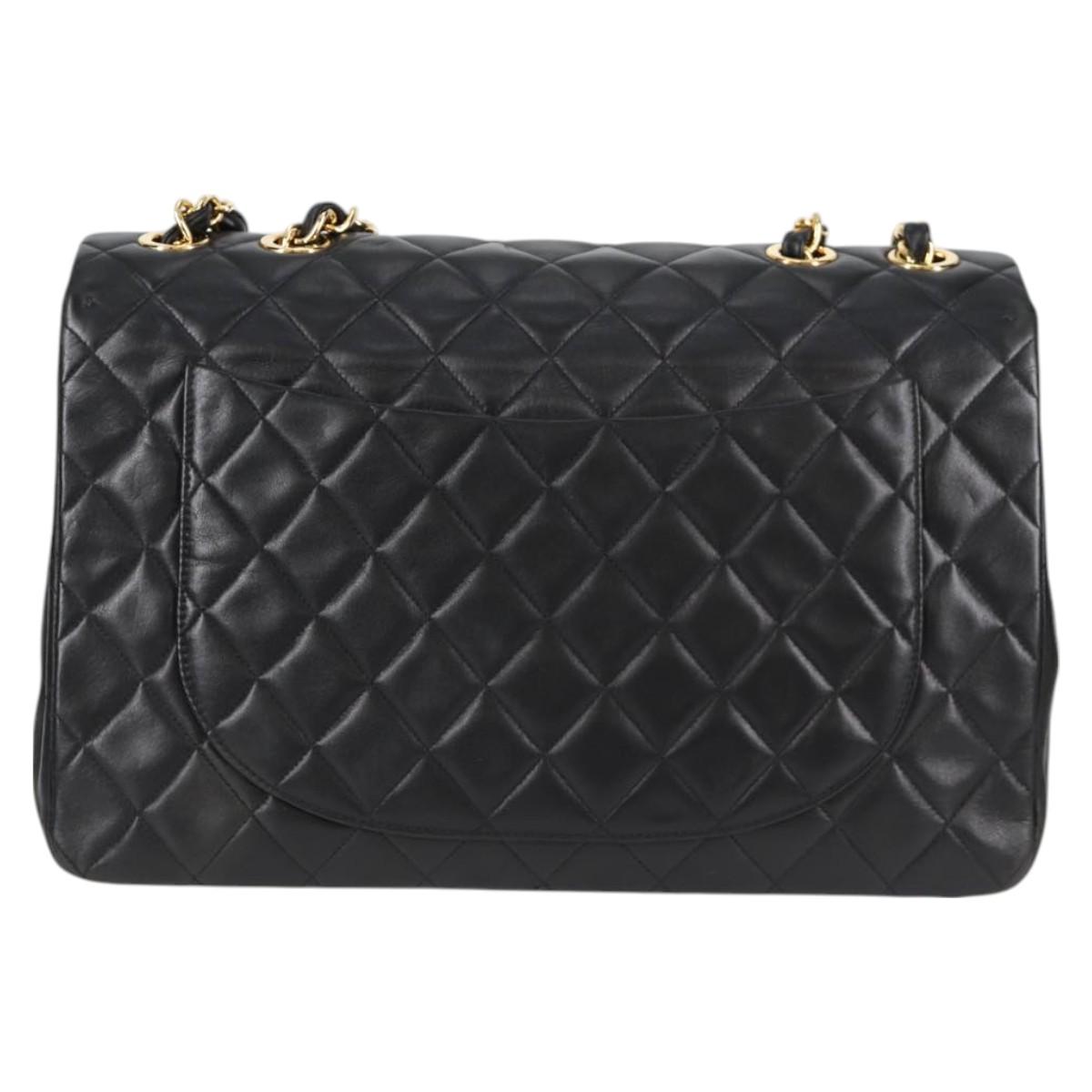 Chanel Black Leather Timeless/classique