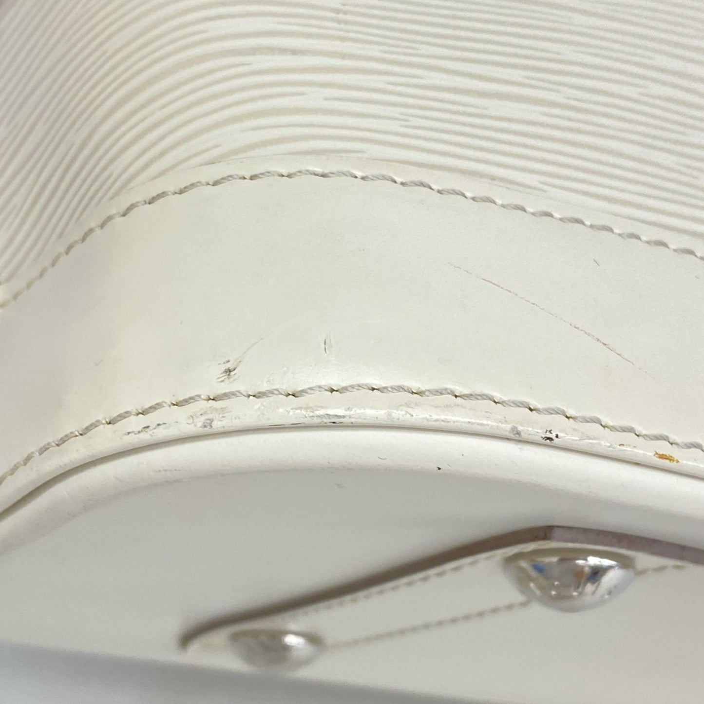 Louis Vuitton White Leather Alma