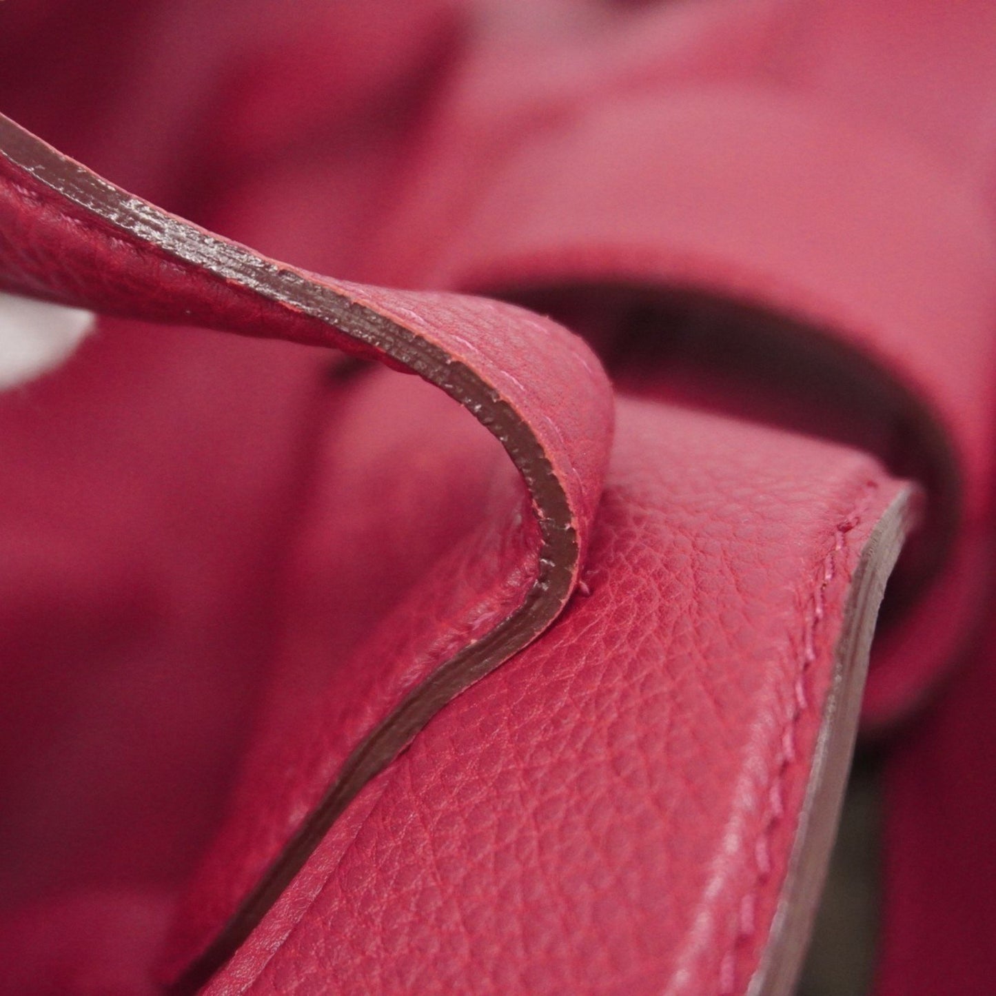 Louis Vuitton Red Leather Mahina